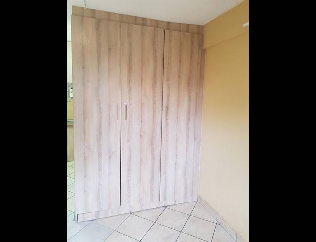 1 BEDROOM APARTMENT FOR SALE IN RUSTENBURG CENTRAL